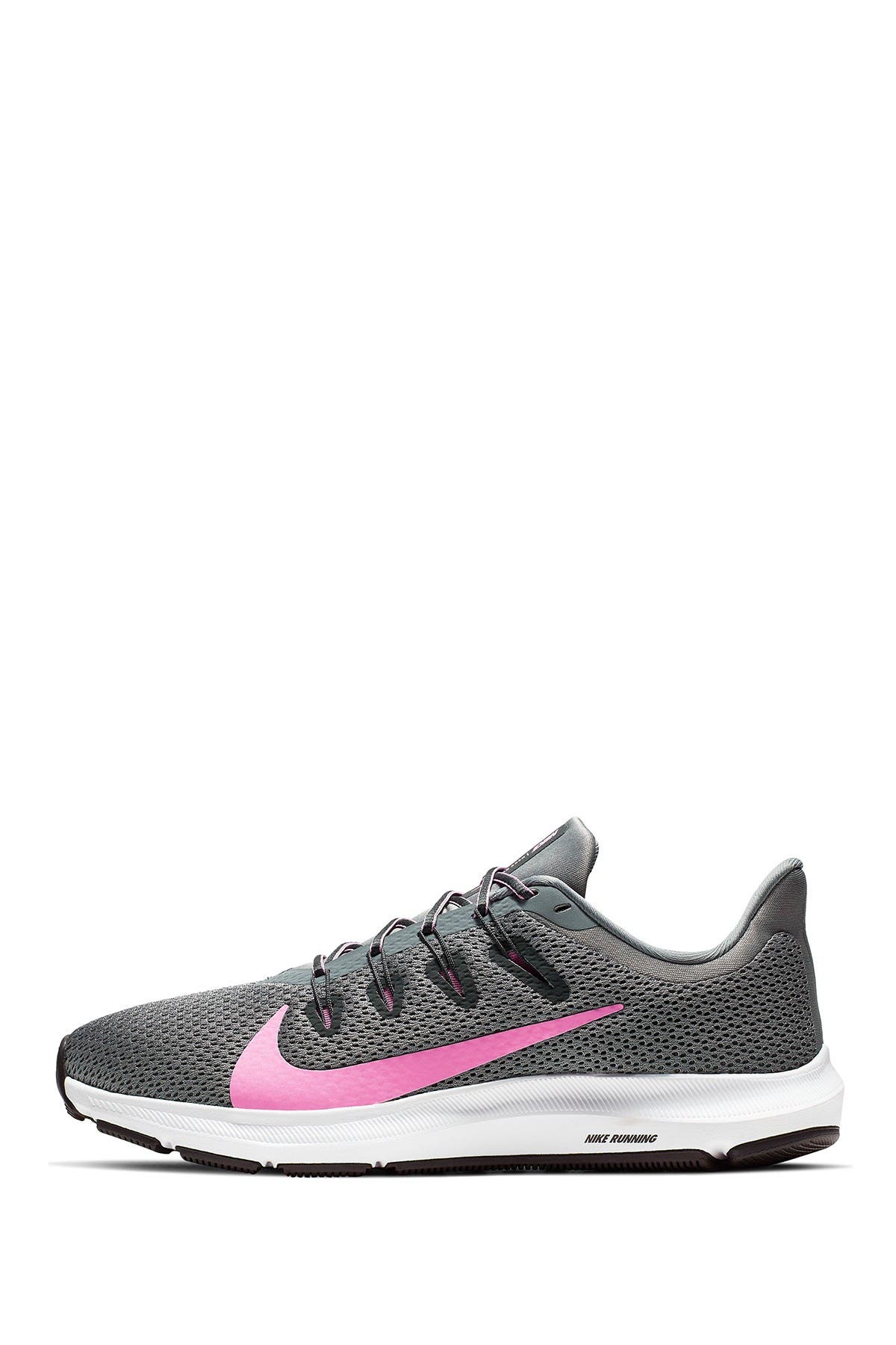 nike quest lightweight running sneaker