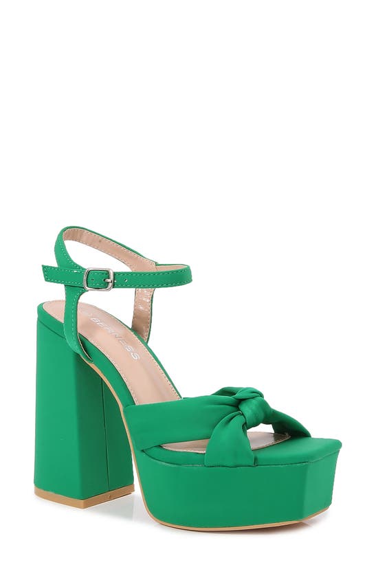 Berness Natalie Platform Pump In Green