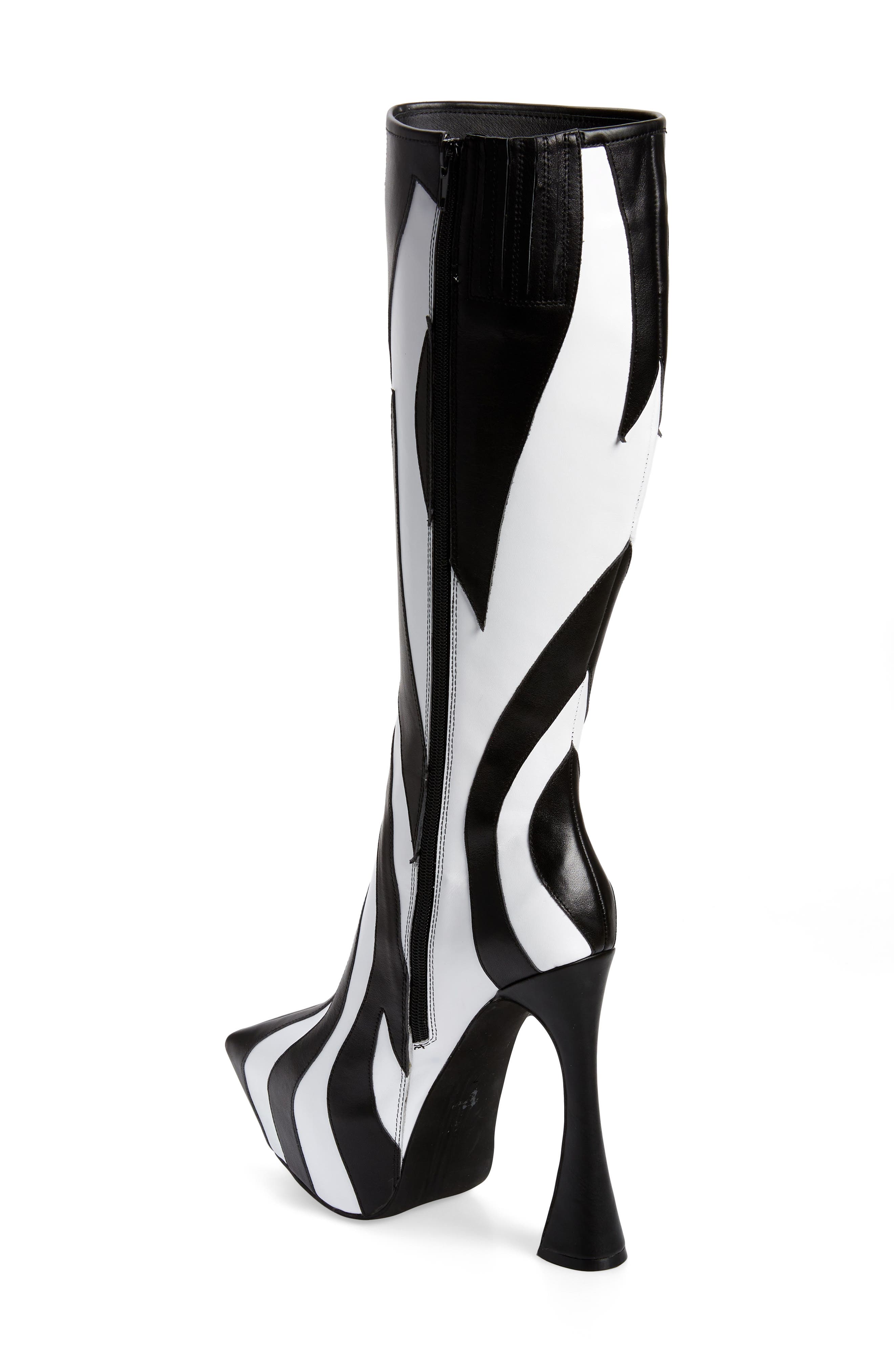 Untamed Black White Zebra / 6.5