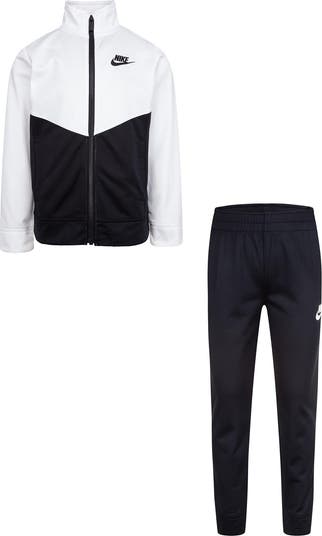 Nike jacket and sweatpants discount set
