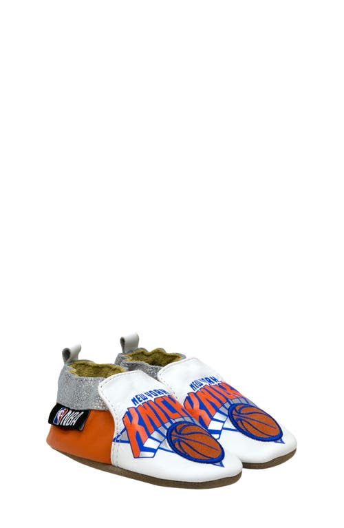 Robeez New York Knicks Crib Shoe in White at Nordstrom, Size 18-24 Months