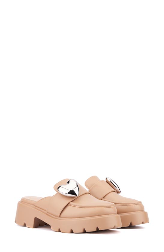 Olivia Miller Heartless Lugged Platform Mule In Beige