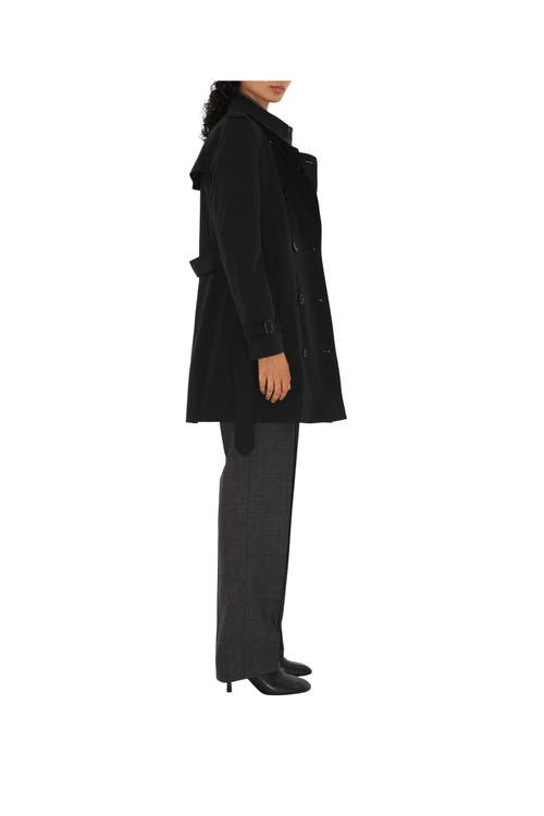 Burberry Short Chelsea Heritage Trench Coat In Black