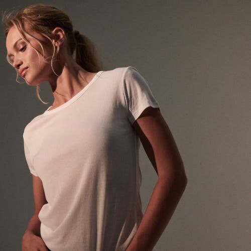 Majestic Filatures Lyocell Cotton Short Sleeve Semi Relaxed Crewneck T-shirt In Blanc