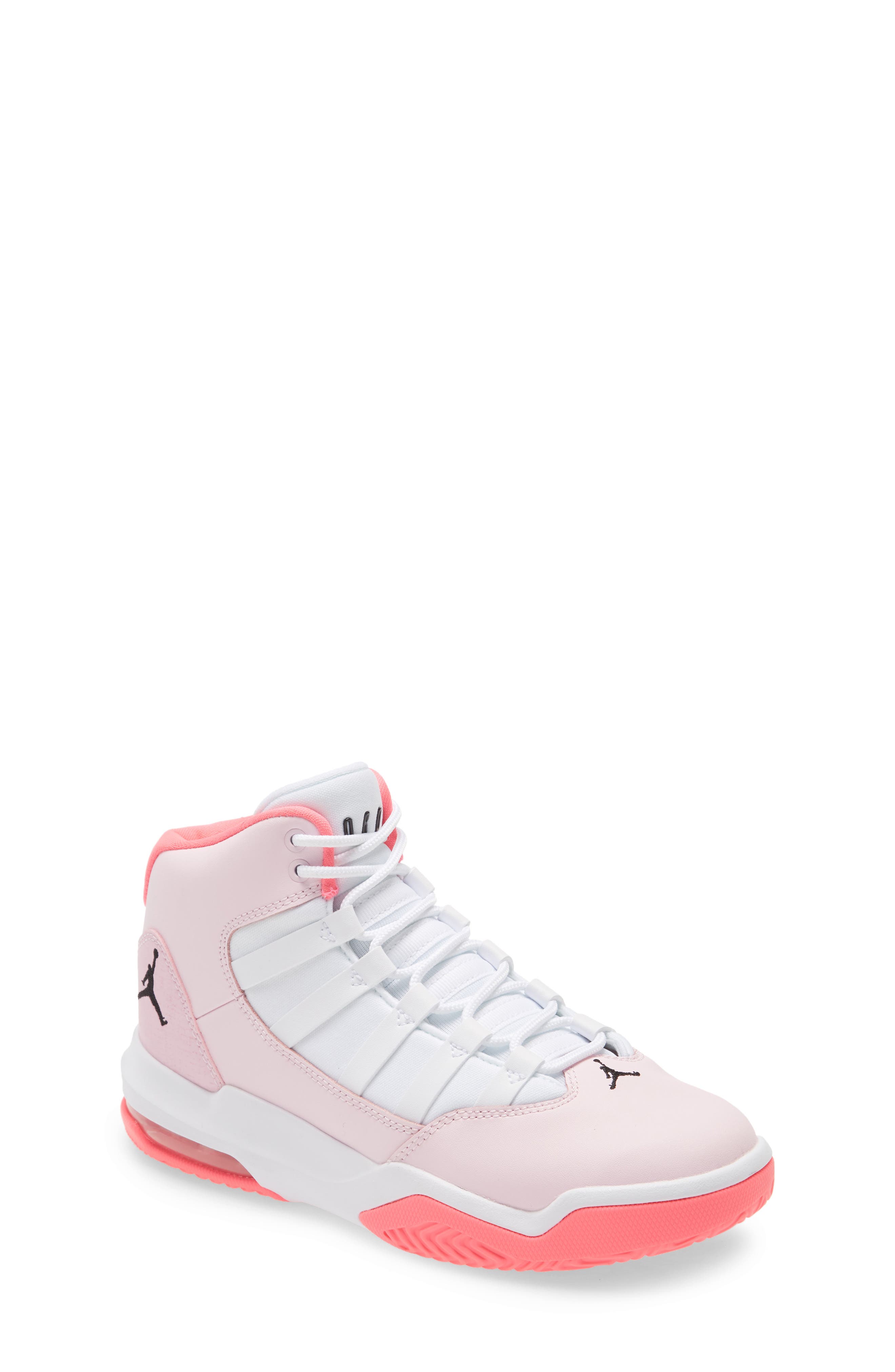 max aura basketball sneaker