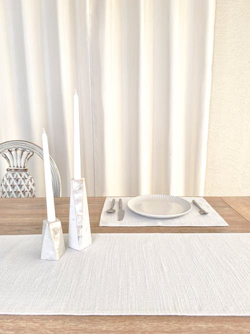 Anaya Seaside Smooth Indoor Outdoor Table Runner In White