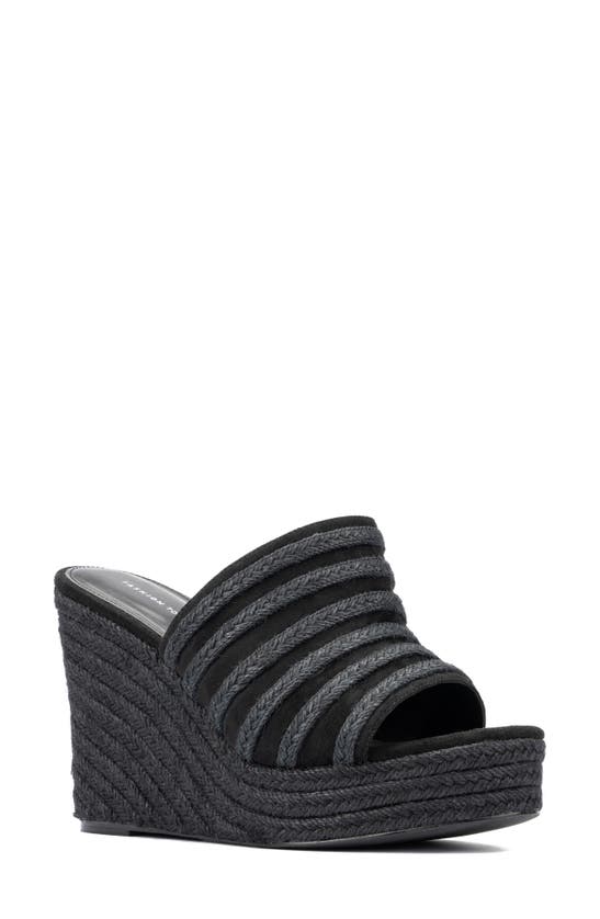 Fashion To Figure Sallie Platform Wedge Sandal In Black