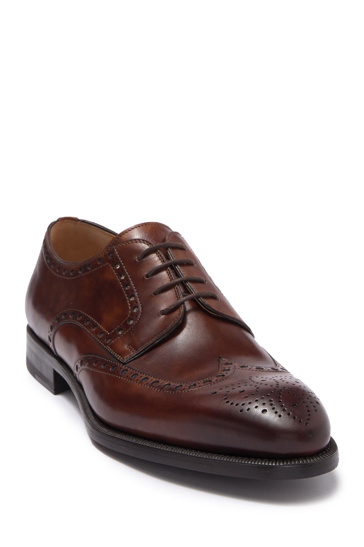 magnanni wingtip shoes