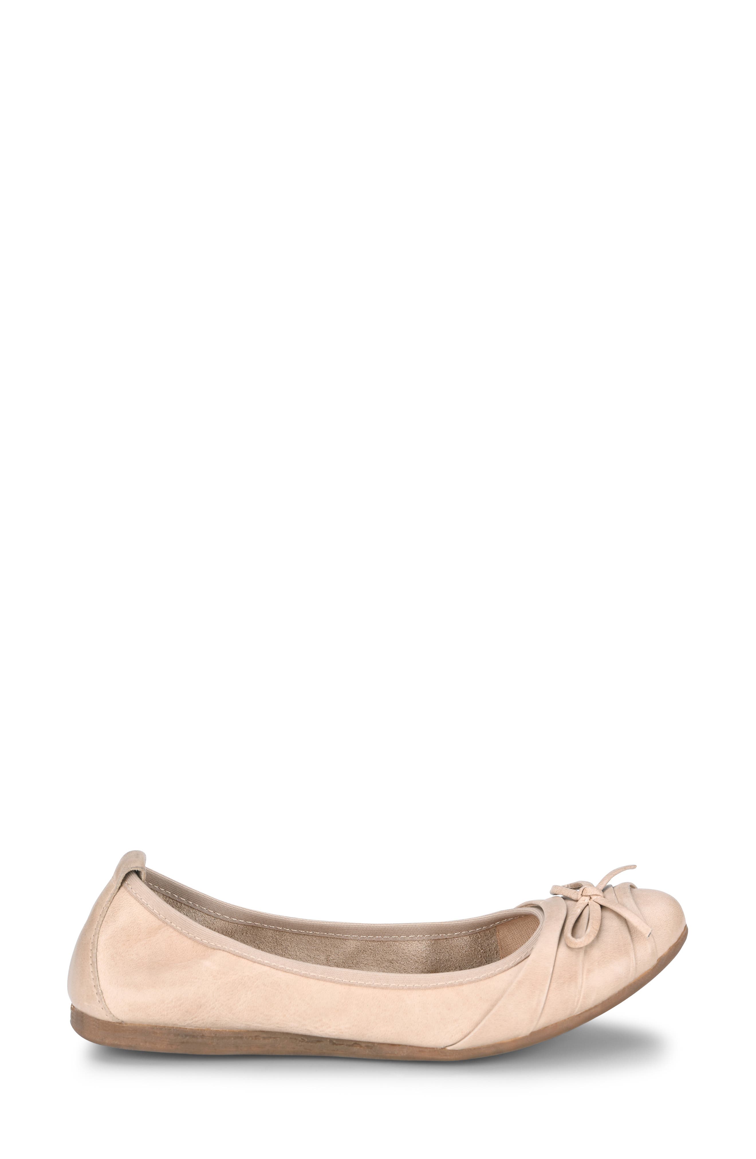 born chelan ballet flat