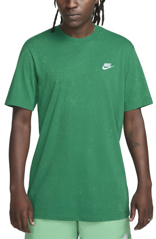 NIKE SPORTSWEAR EMBROIDERED LOGO T-SHIRT