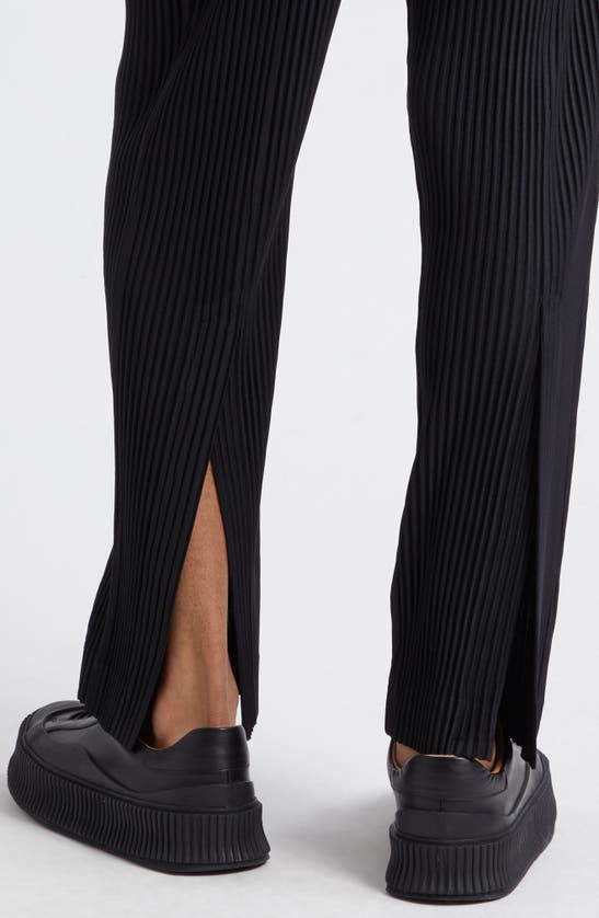 Issey Miyake Pleated Design Pants With Straight Tapered Leg Silhouette In Black
