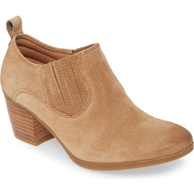 Comfortiva Arnette Bootie, Beige