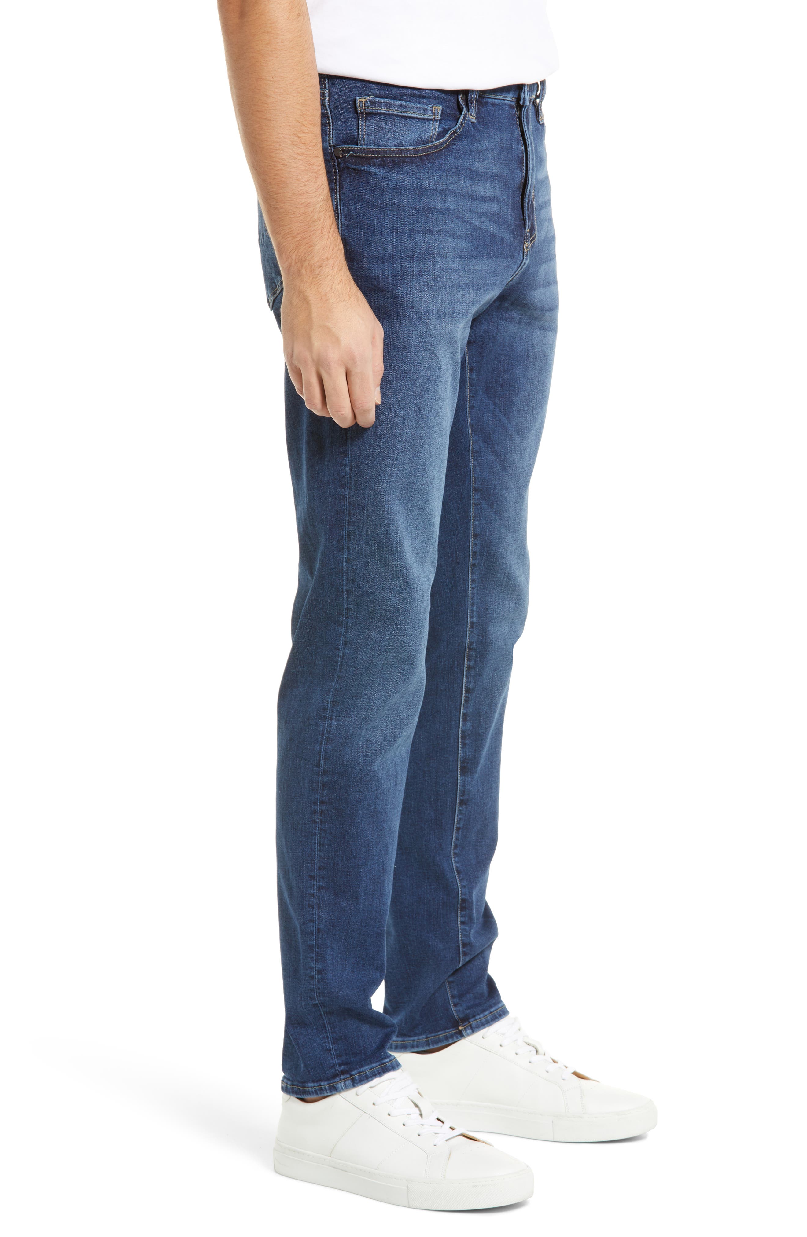 34 Heritage Champ Athletic Fit Jeans 
