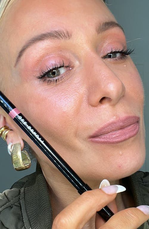 Gee Beauty Creamy Define Lip Pencil In Babe