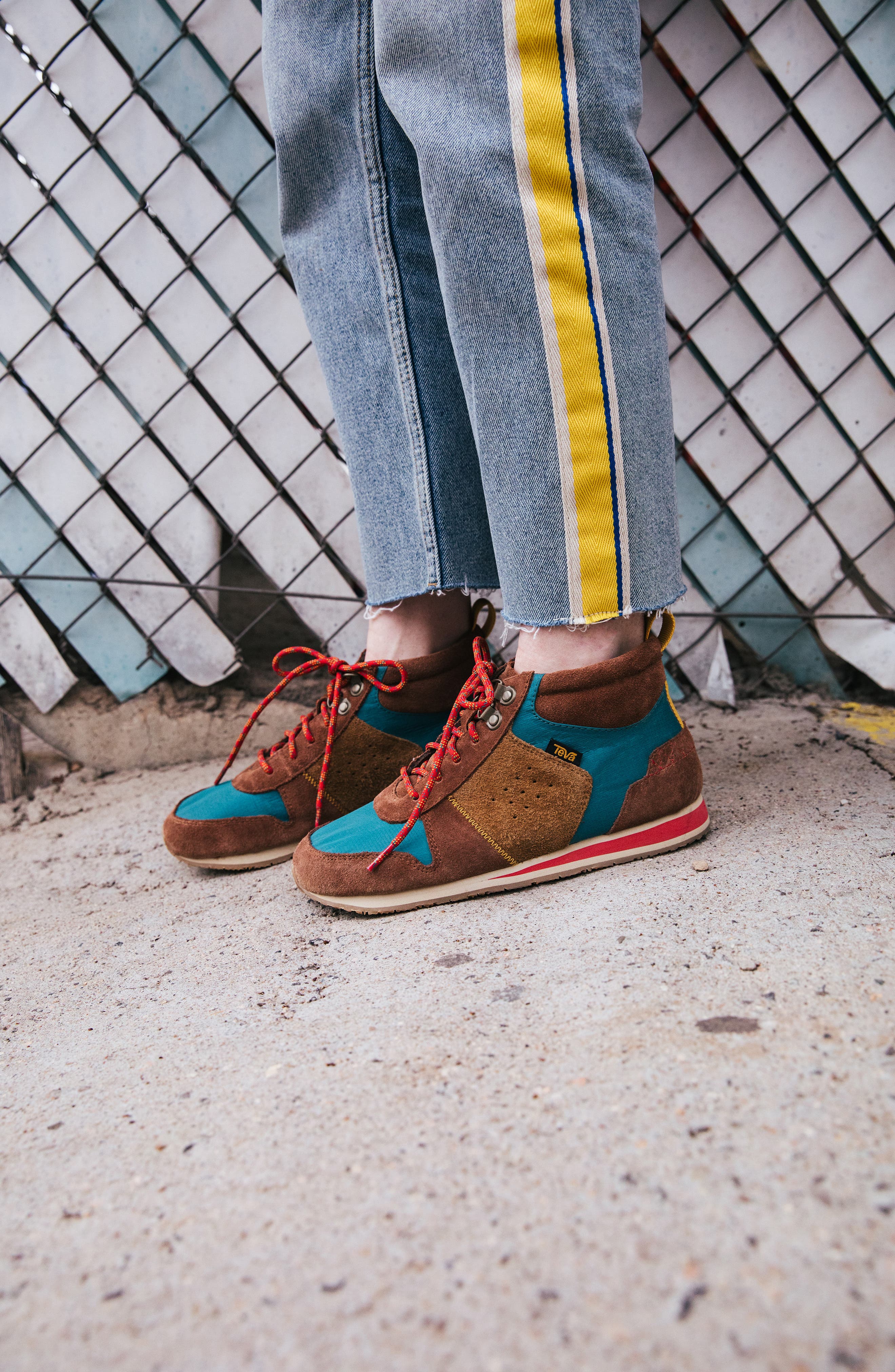 teva highside 84 mid