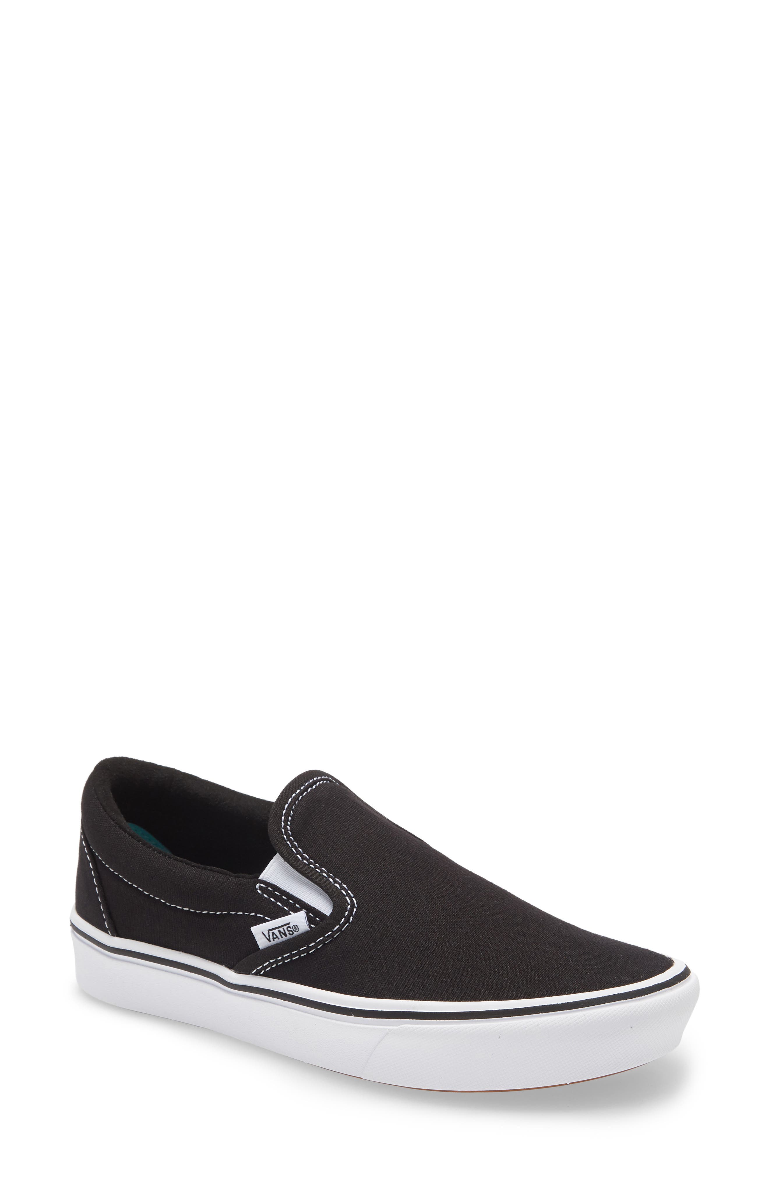 vans comfycush slip on black