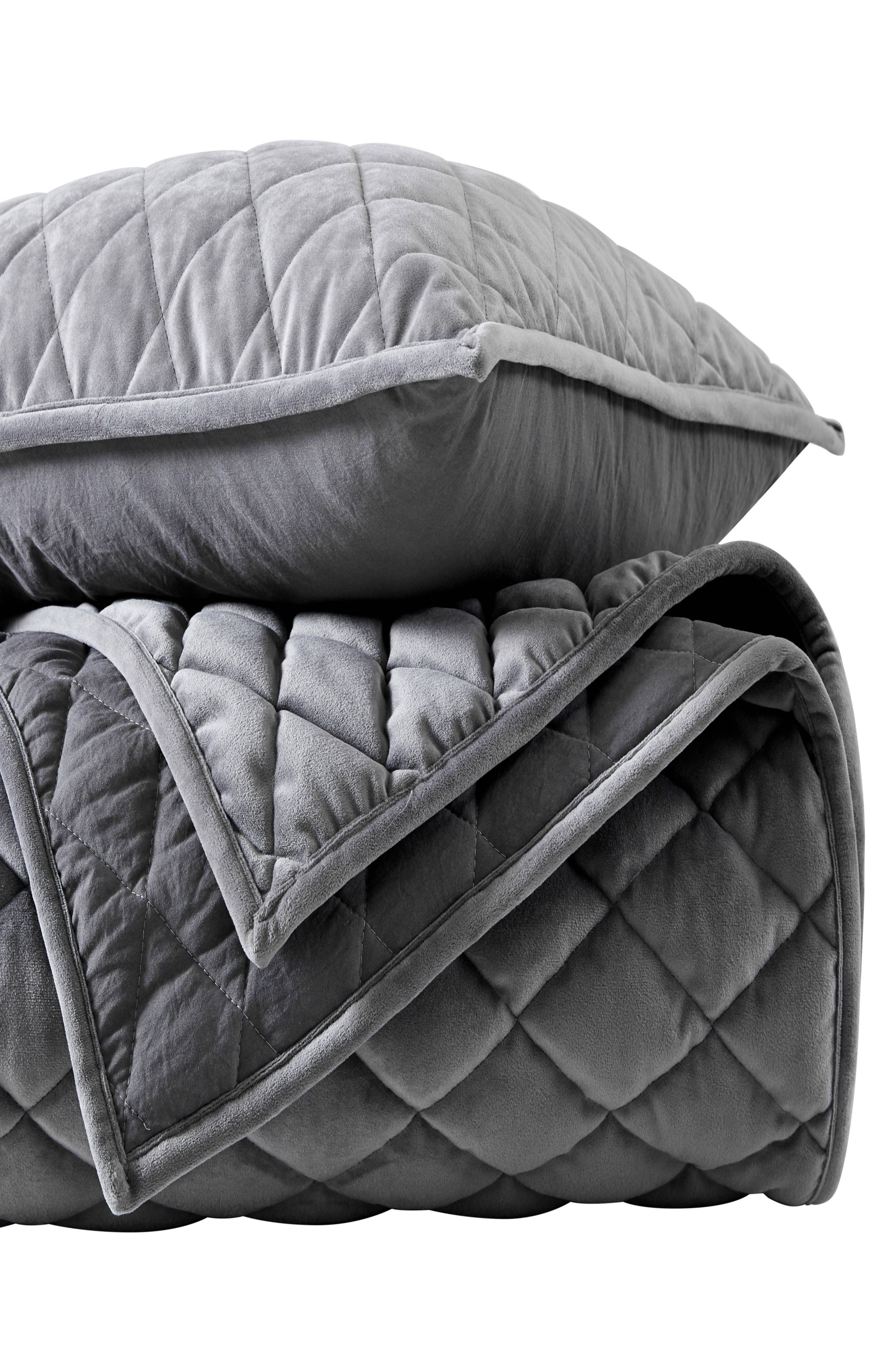 Vera Wang Diamond Velvet Quilt & Sham Set Nordstrom