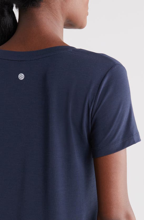Zella Breathe Active Tee In Navy Sapphire