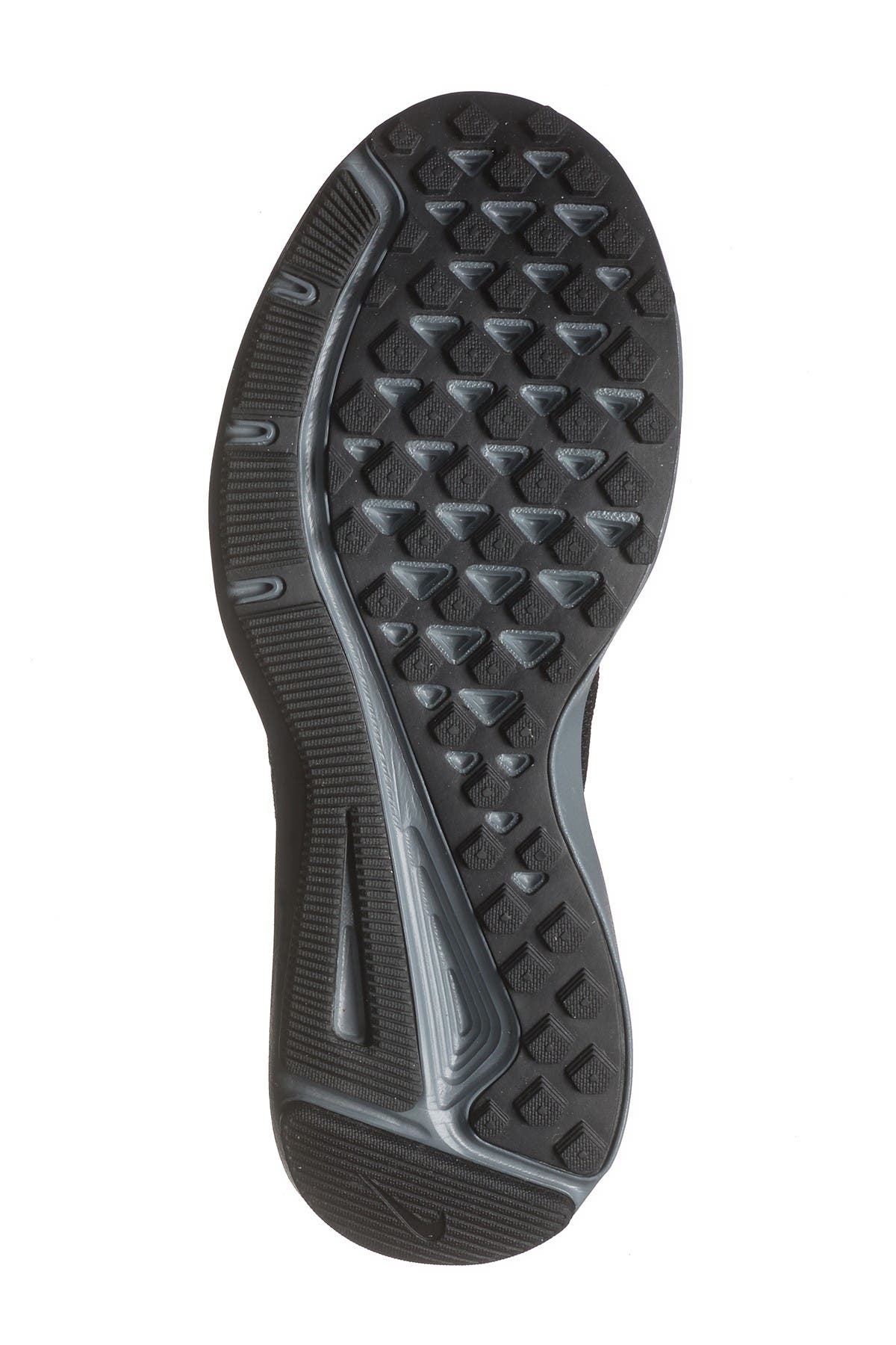 nike quest wide running sneaker