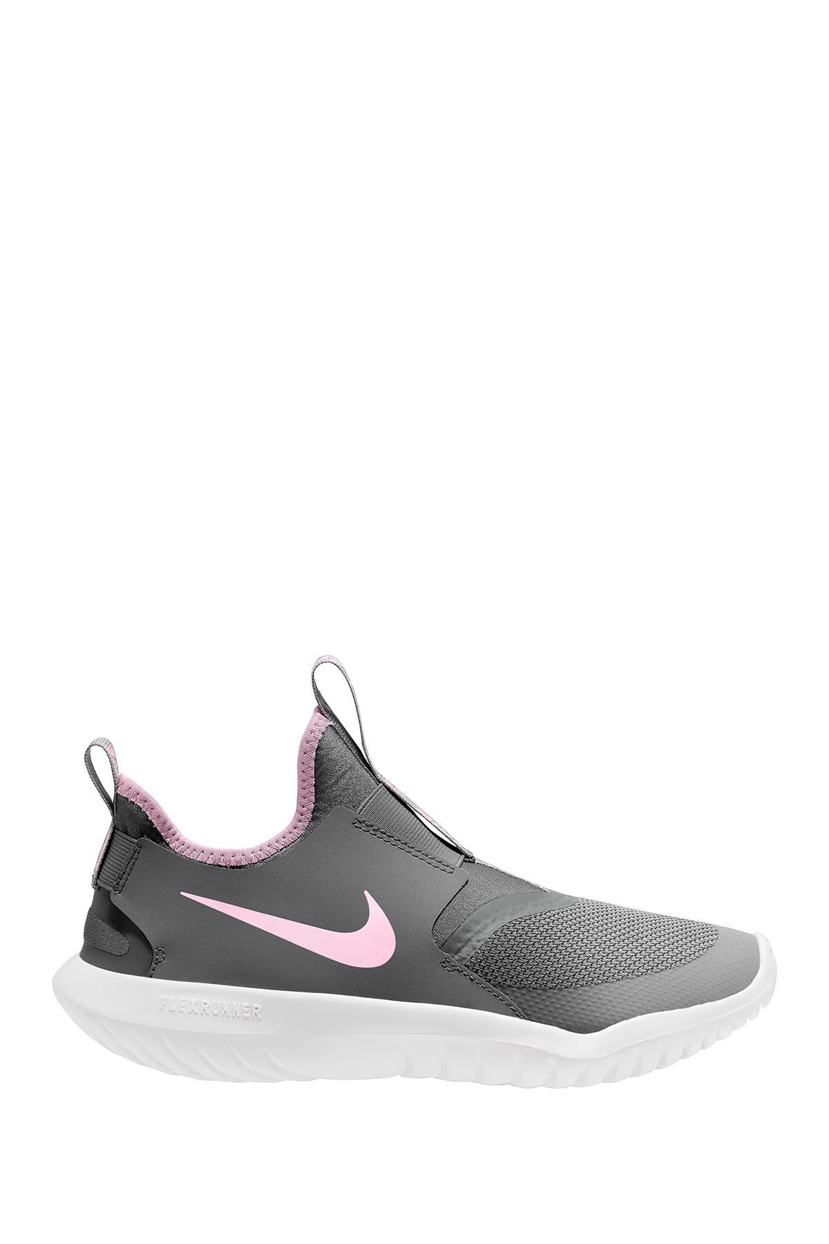 nike slip ons sneakers