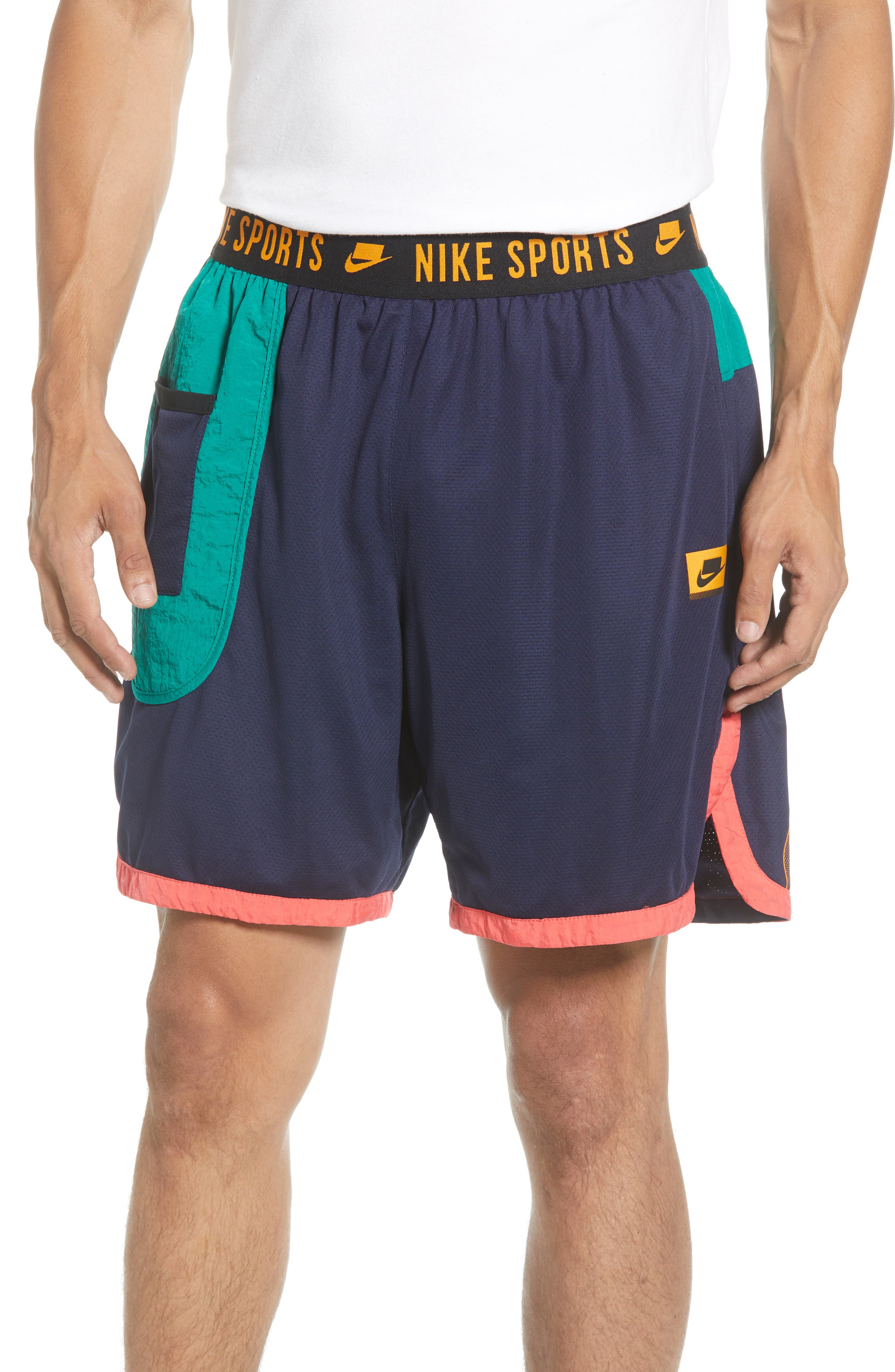 nike sports clash shorts