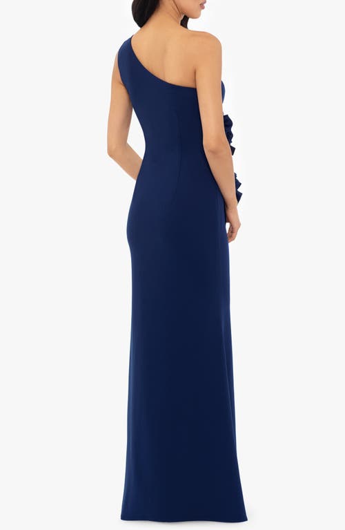 BETSY & ADAM BETSY & ADAM ROSETTE ONE-SHOULDER TRUMPET GOWN 