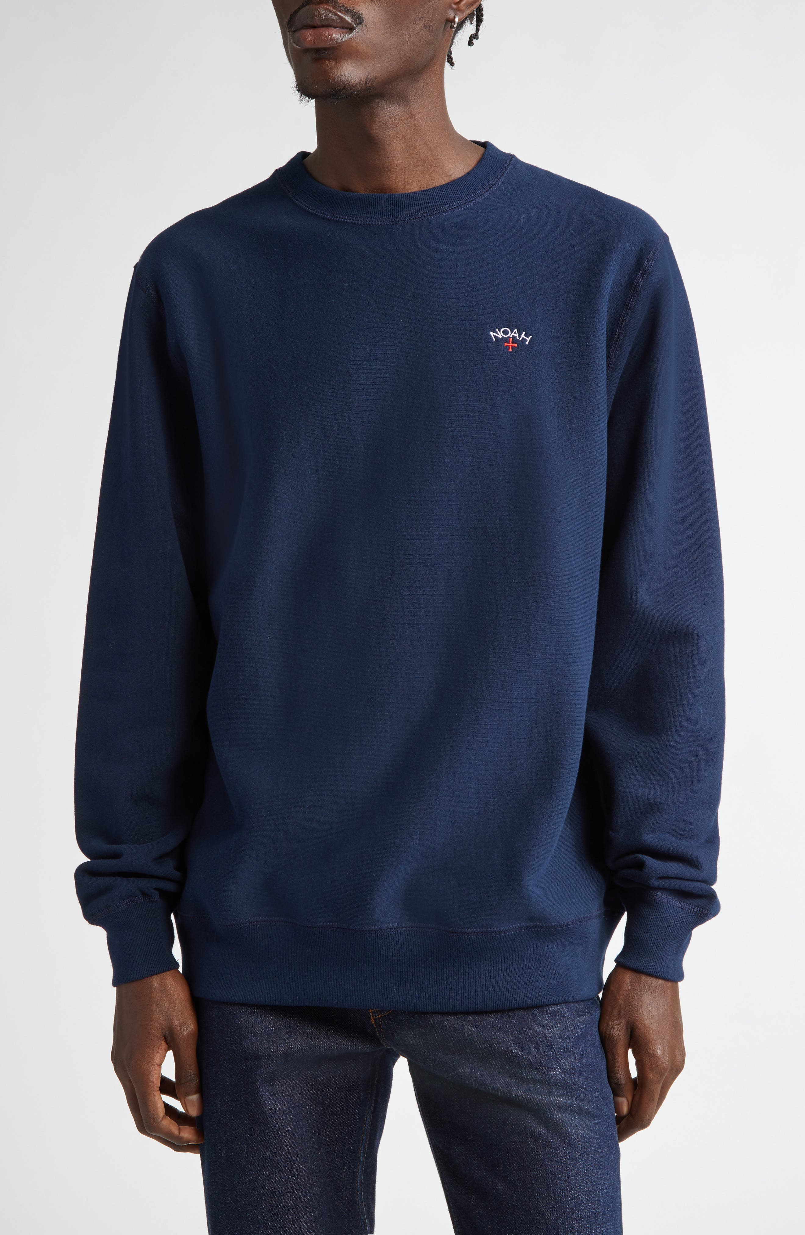 Noah Classic Cotton Crewneck Sweatshirt in Navy 