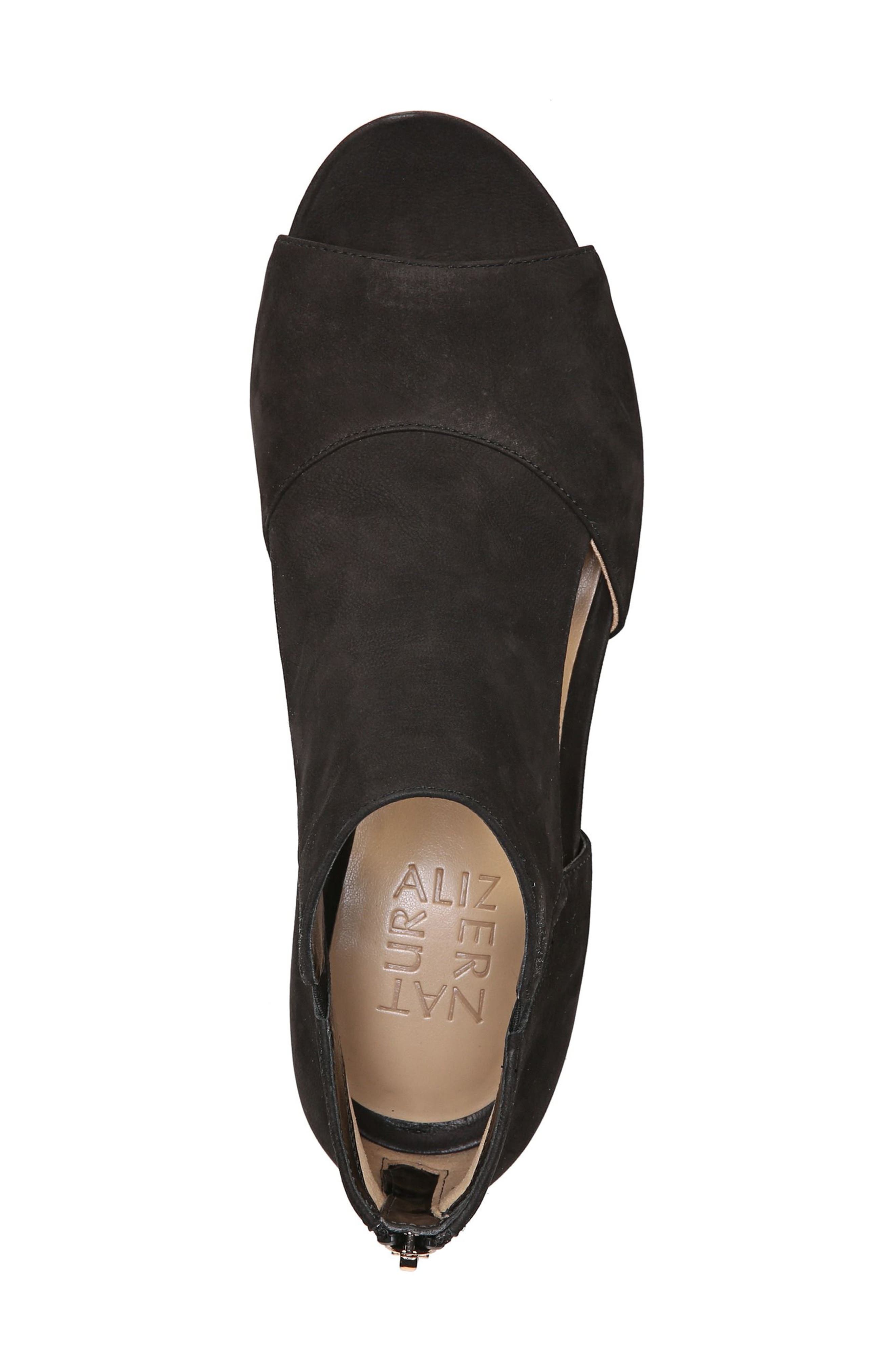 naturalizer greyson bootie