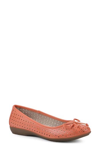 Cliffs By White Mountain Cheryl Ballet Flat In Tangerine/burnished/smooth