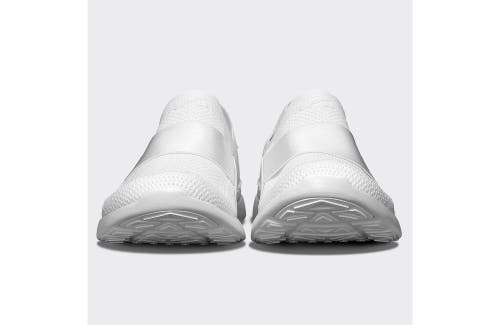 Apl Athletic Propulsion Labs Apl Techloom Bliss Sneaker In White/white