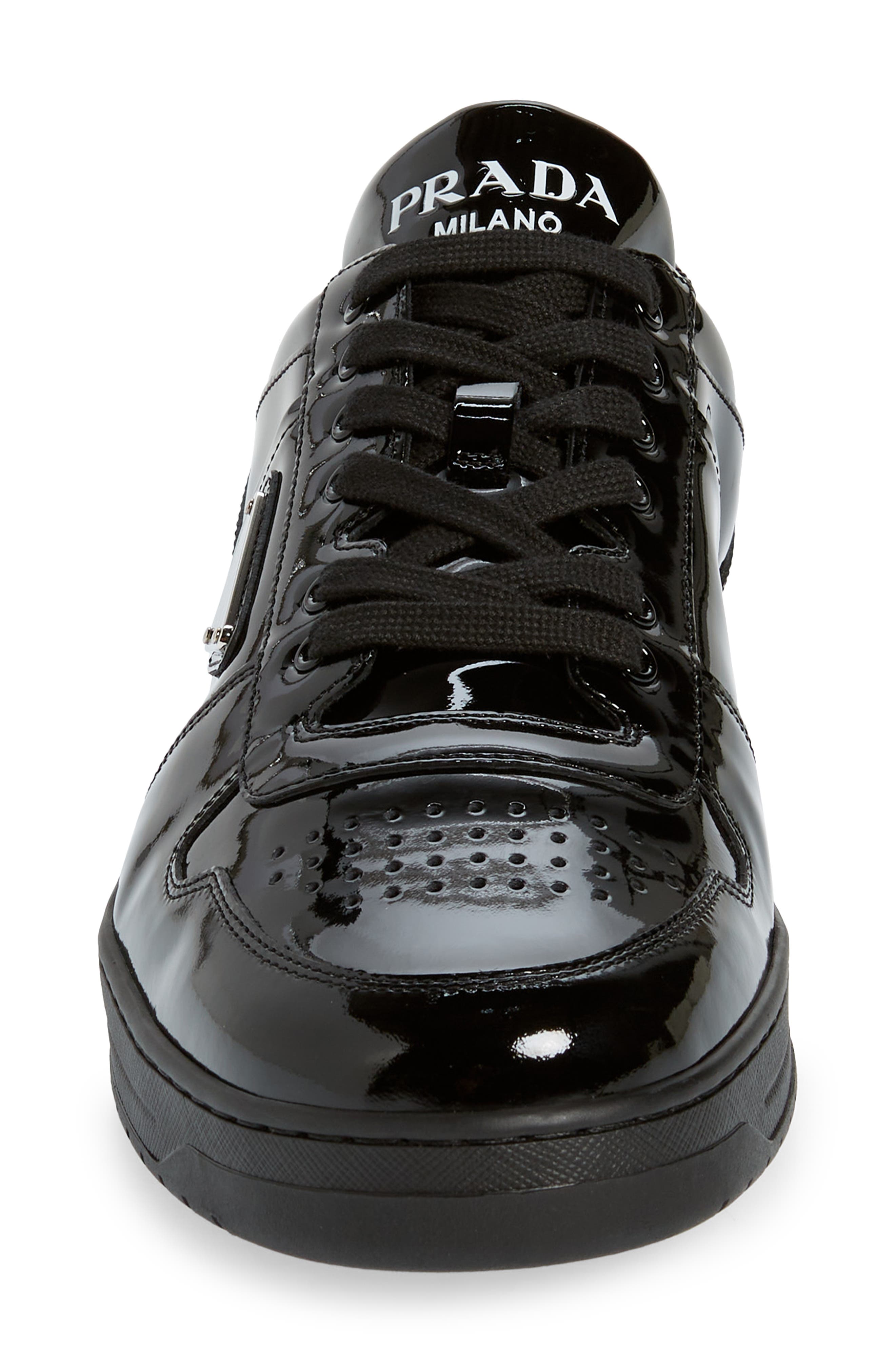 Louis Vuitton Men's White Low Top Charlie Sneaker Size 9.5UK/10.5