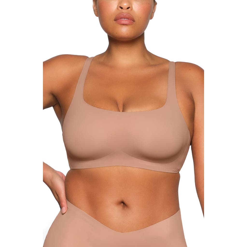 Skims Naked Wireless Scoop Bra In Sienna