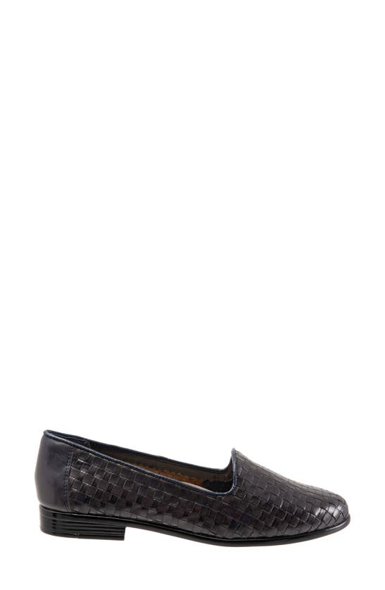Trotters Liz Slip-on Loafer In Navy Calfs