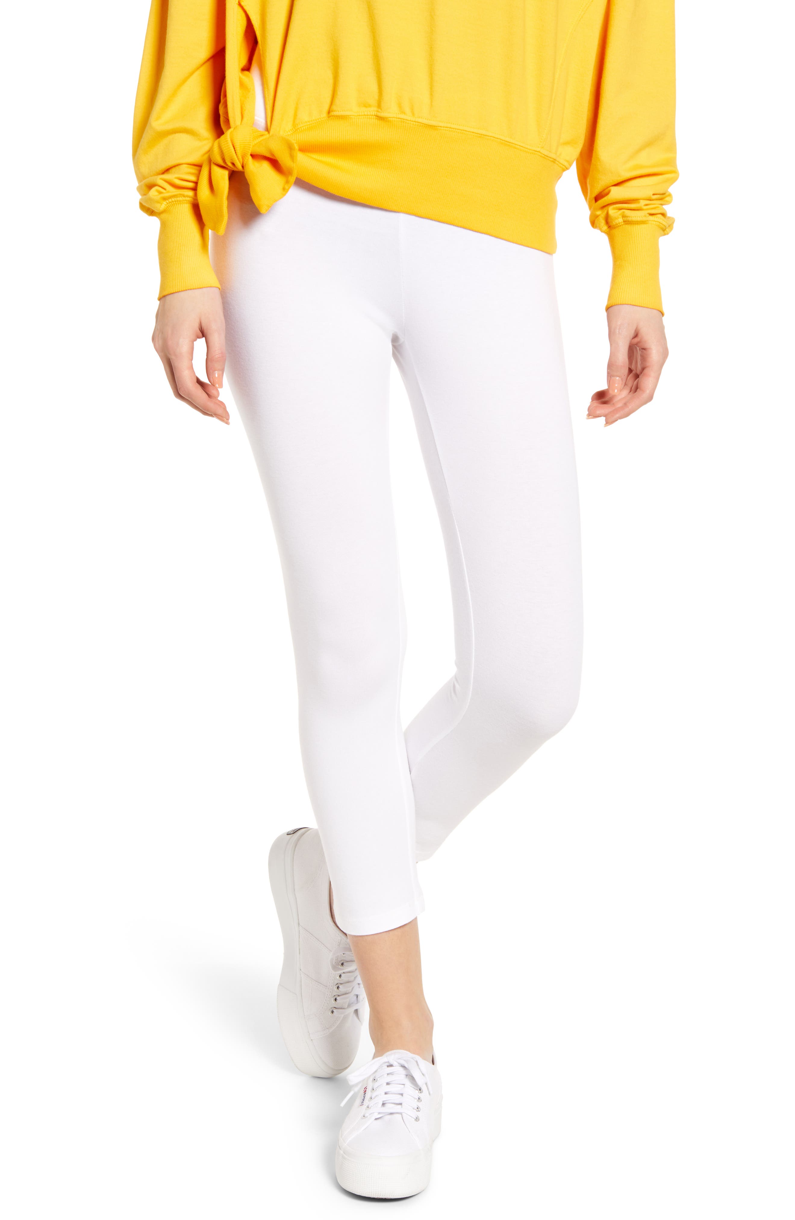 Plus Size Hue Ultra Wide Waistband Capri Leggings, Size - White