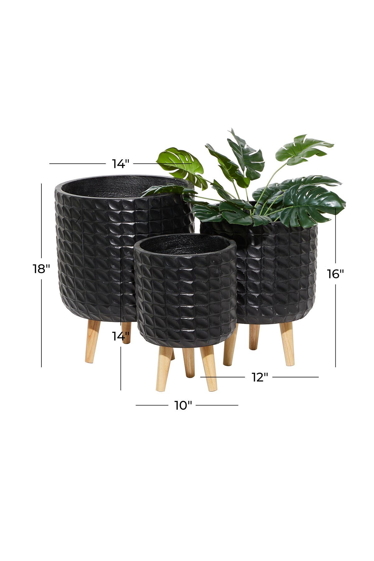 COSMO BY COSMOPOLITAN Black Magnesium Oxide Contemporary Planter with