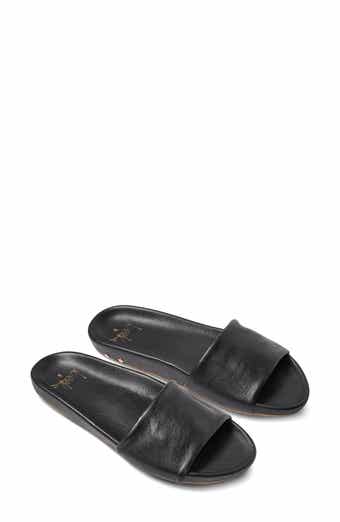 Beek flip flops deals