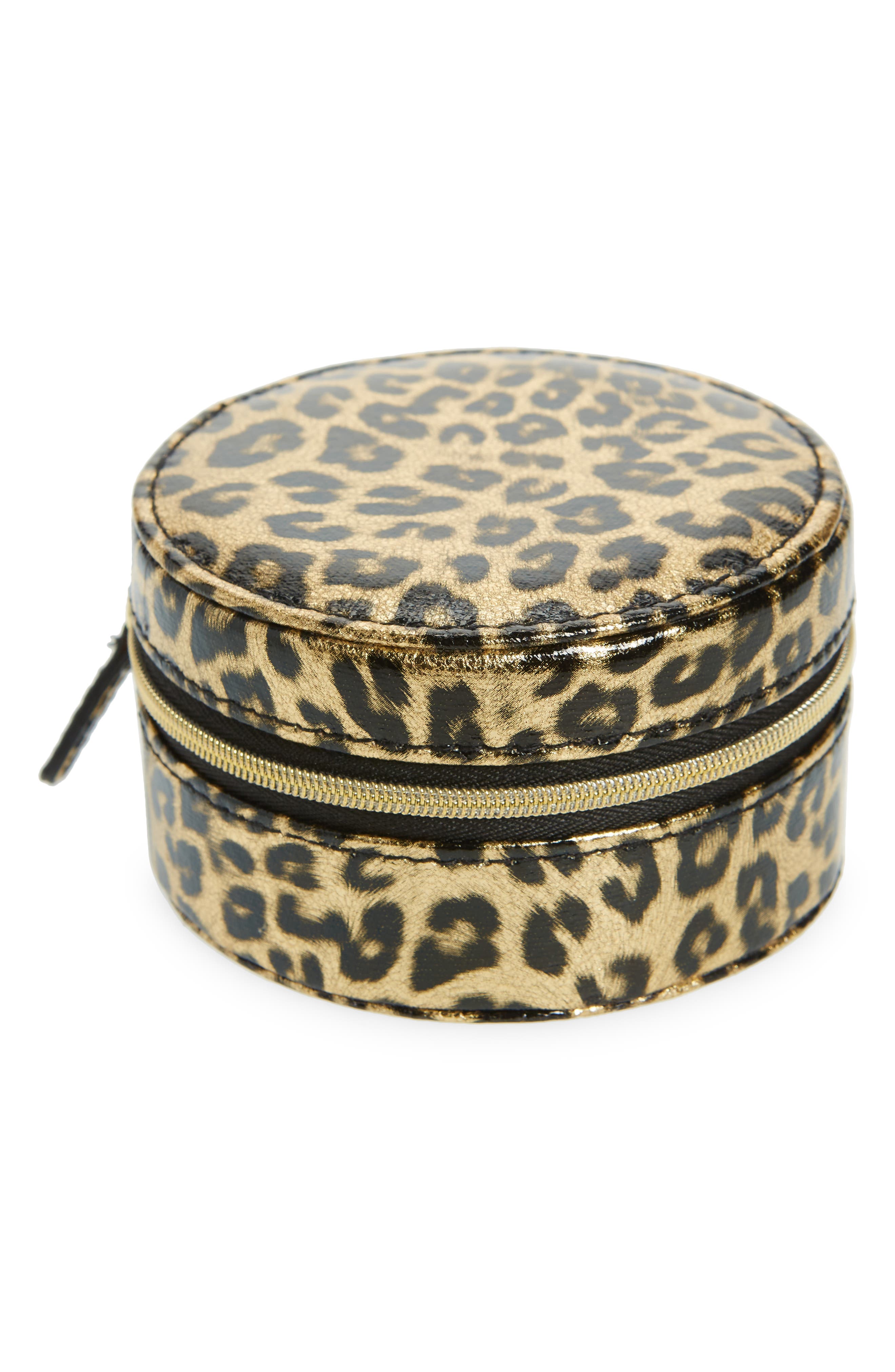 BAGSMART Travel Jewelry Organizer Case Small Jewelry Roll for  Journey-Rings, Necklaces, Earrings, Bracelets, Leopard Print