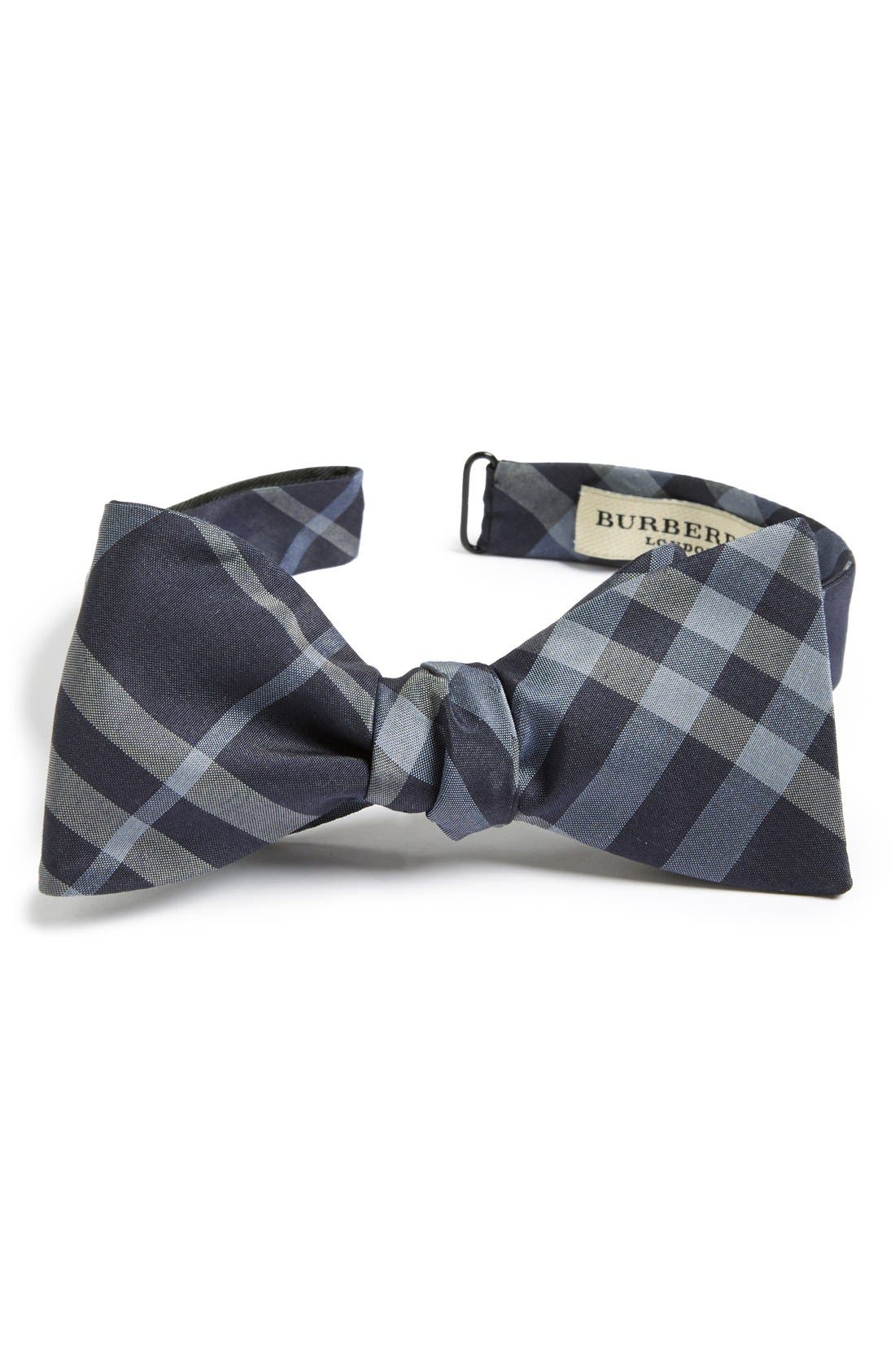 burberry pattern bow tie
