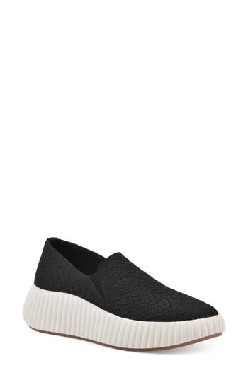 Cliffs By White Mountain Daylight Wedge Knit Sneaker In Black Fabric