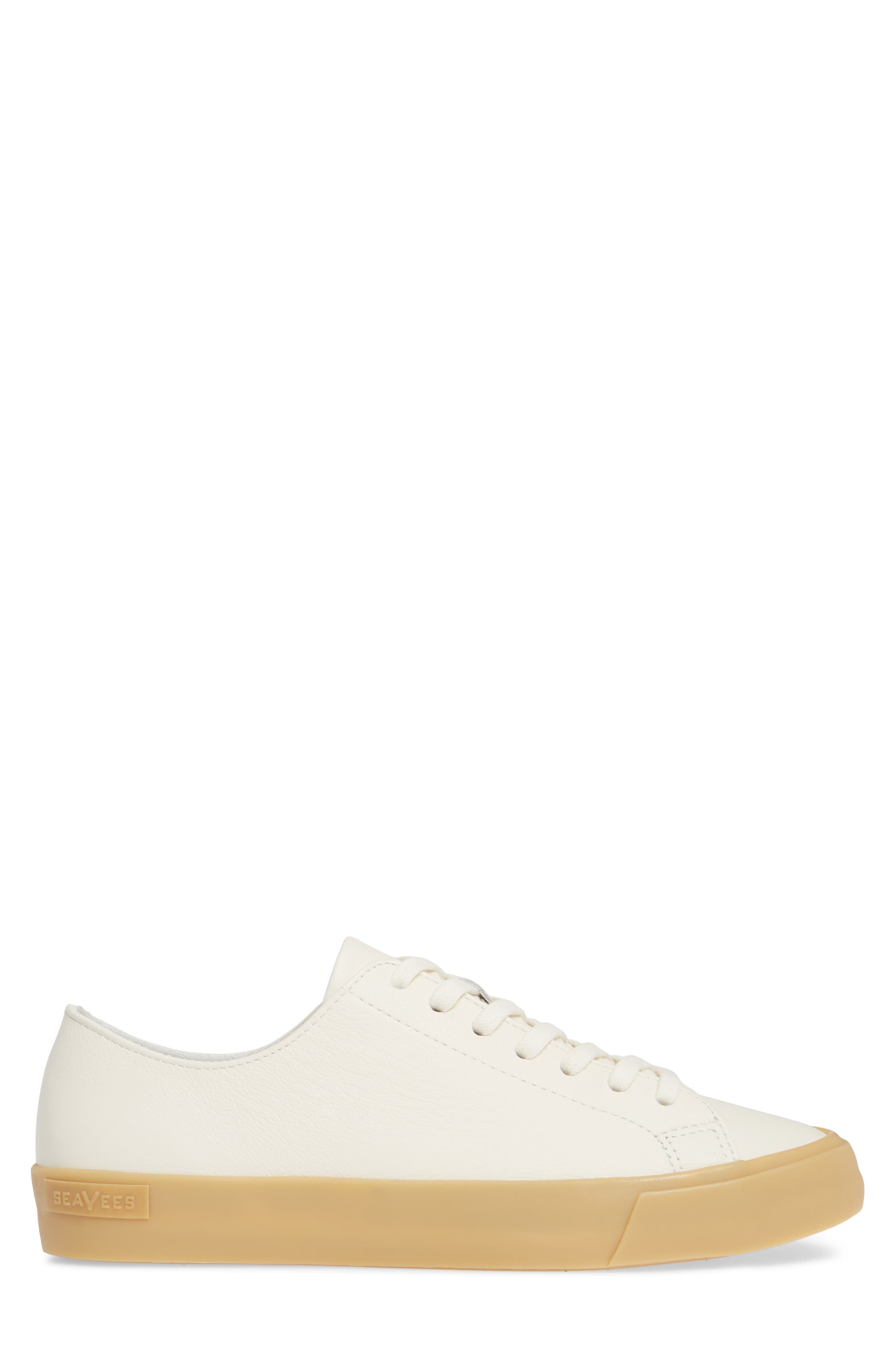 seavees white leather