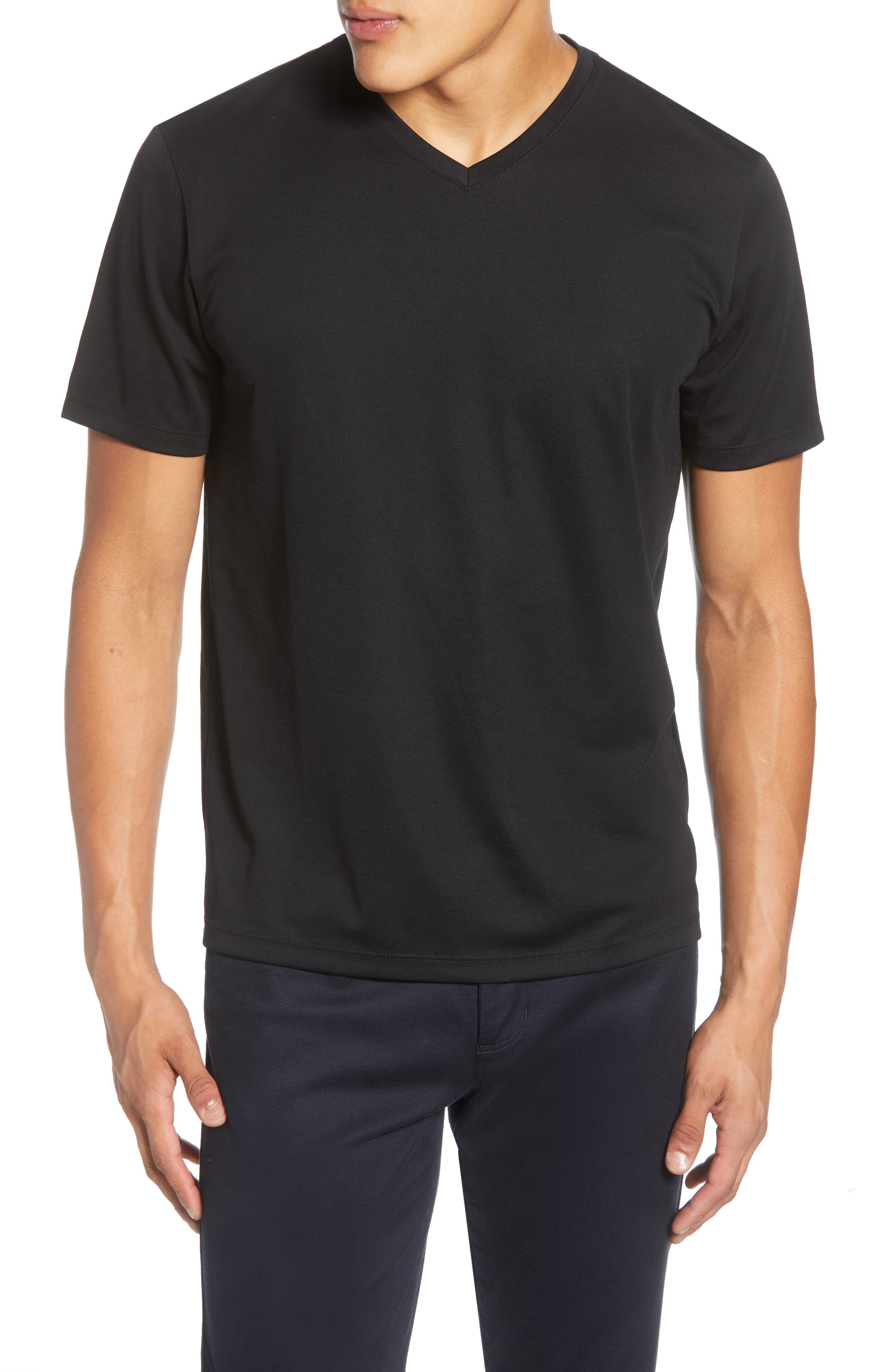 regular crew neck t shirt