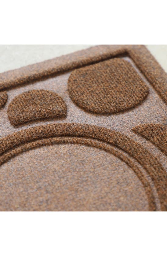 Bungalow Flooring Pet Bow Mat In Dark Brown