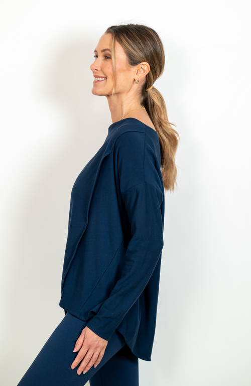 Jjwinks Sweater Weather Built-in Shelf Off-the-shoulder Fleece Long Sleeve Top In Navy
