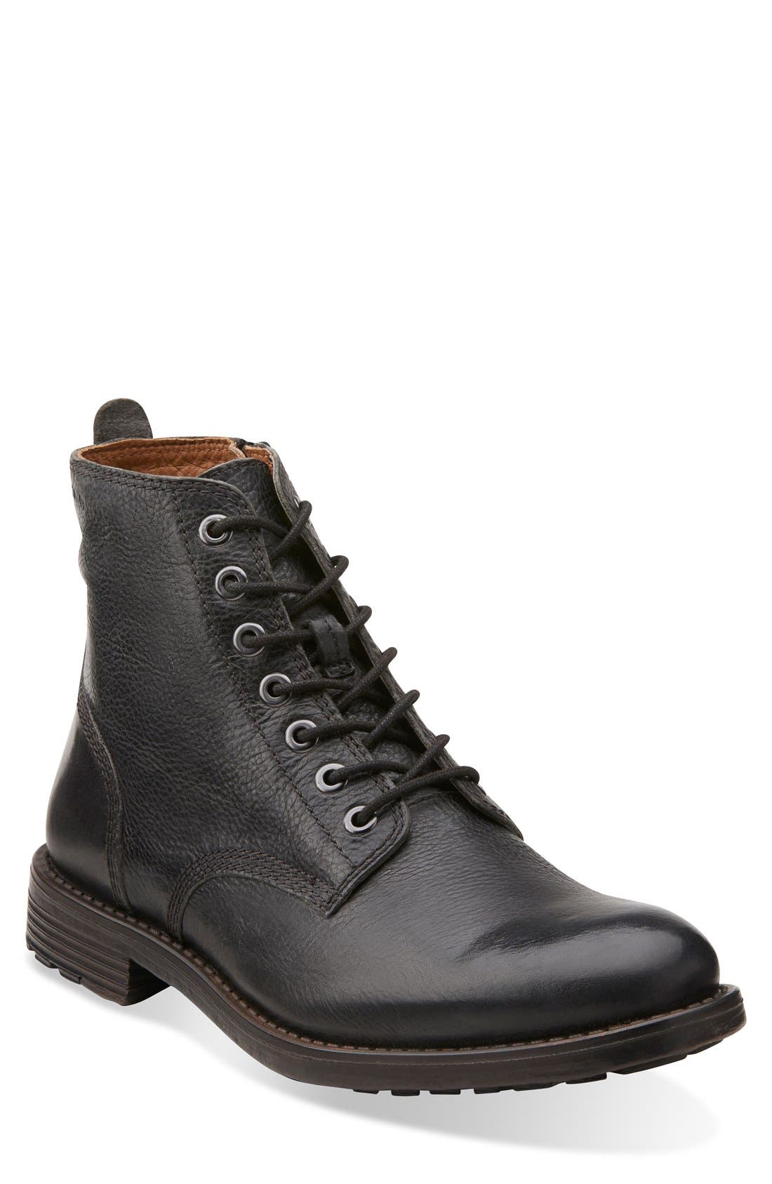 clarks clearance boots