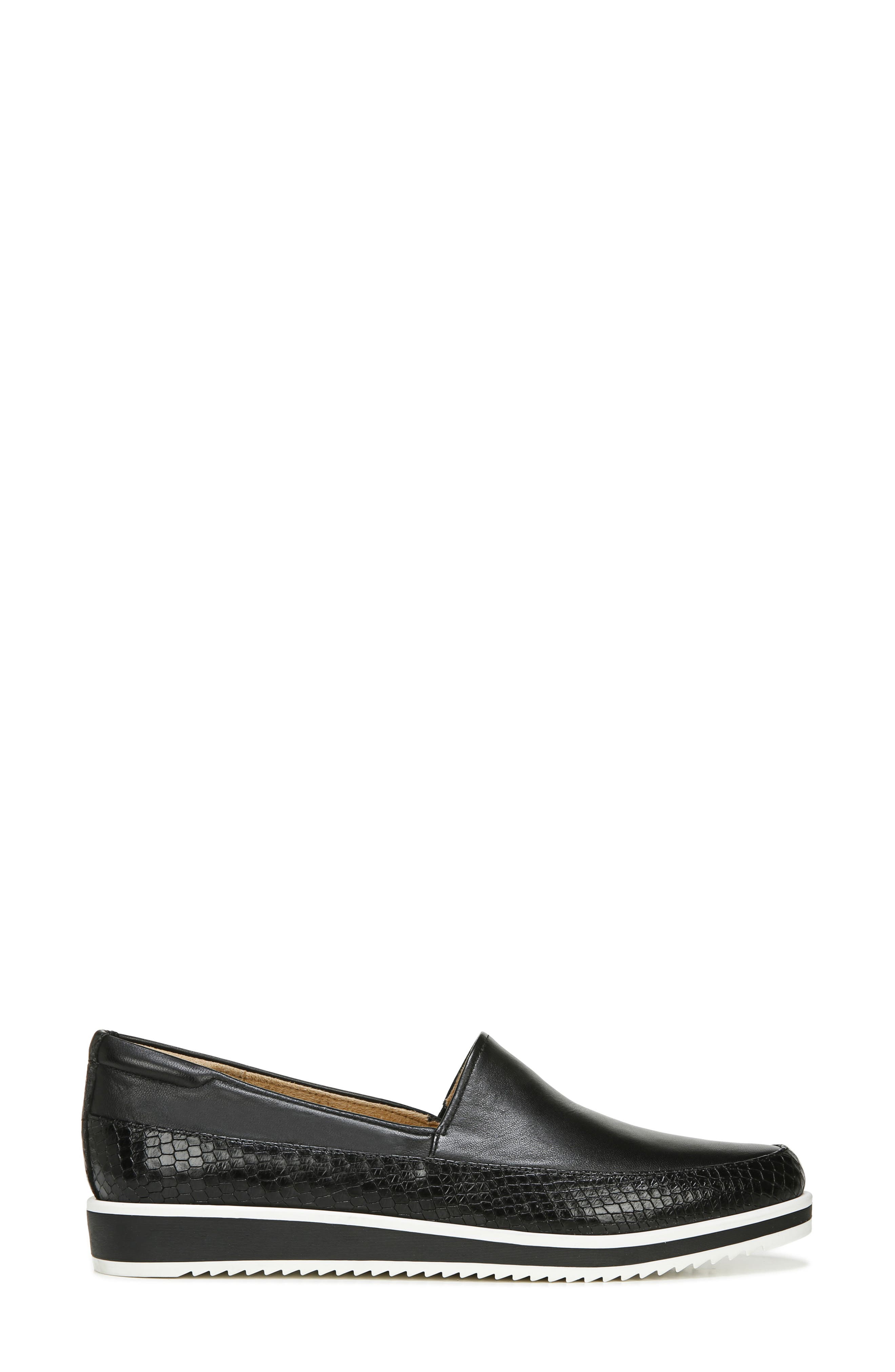 naturalizer beale flat