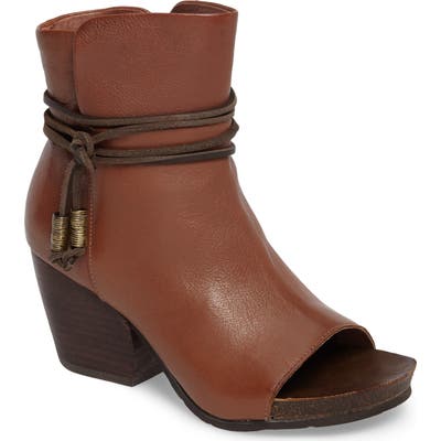 Otbt Open Toe Bootie, Brown