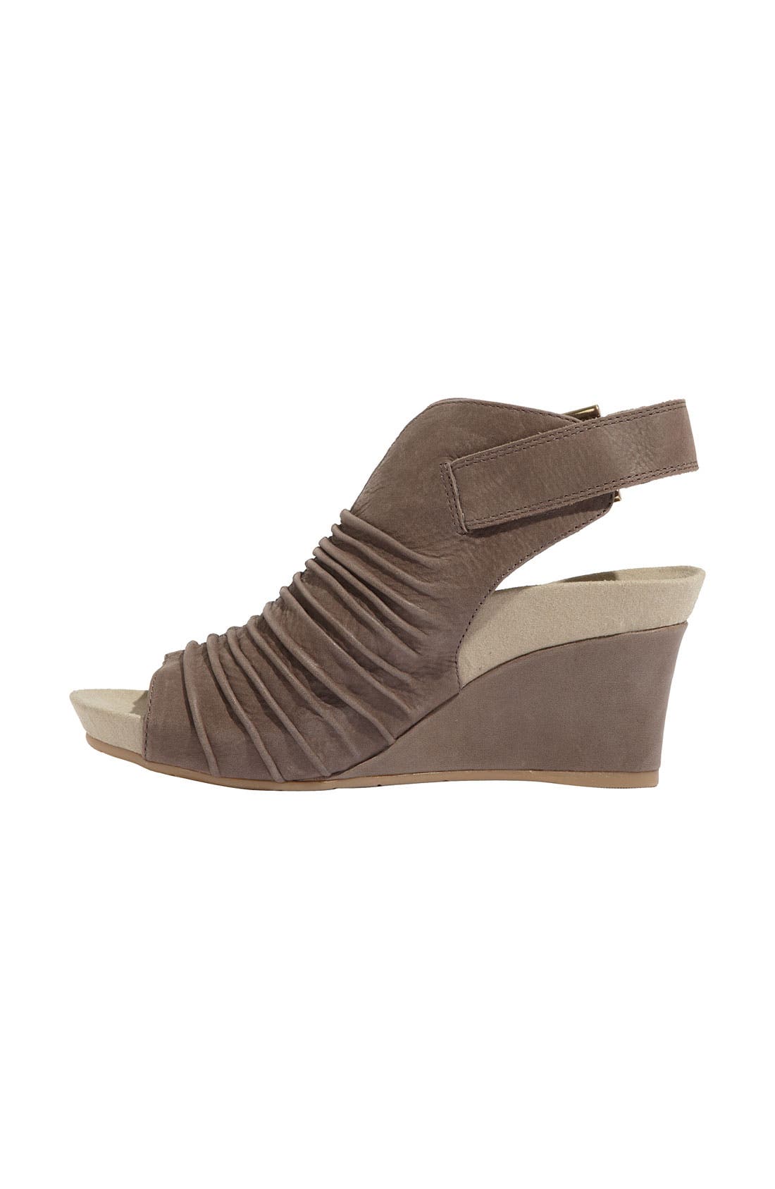 earth bonaire wedge