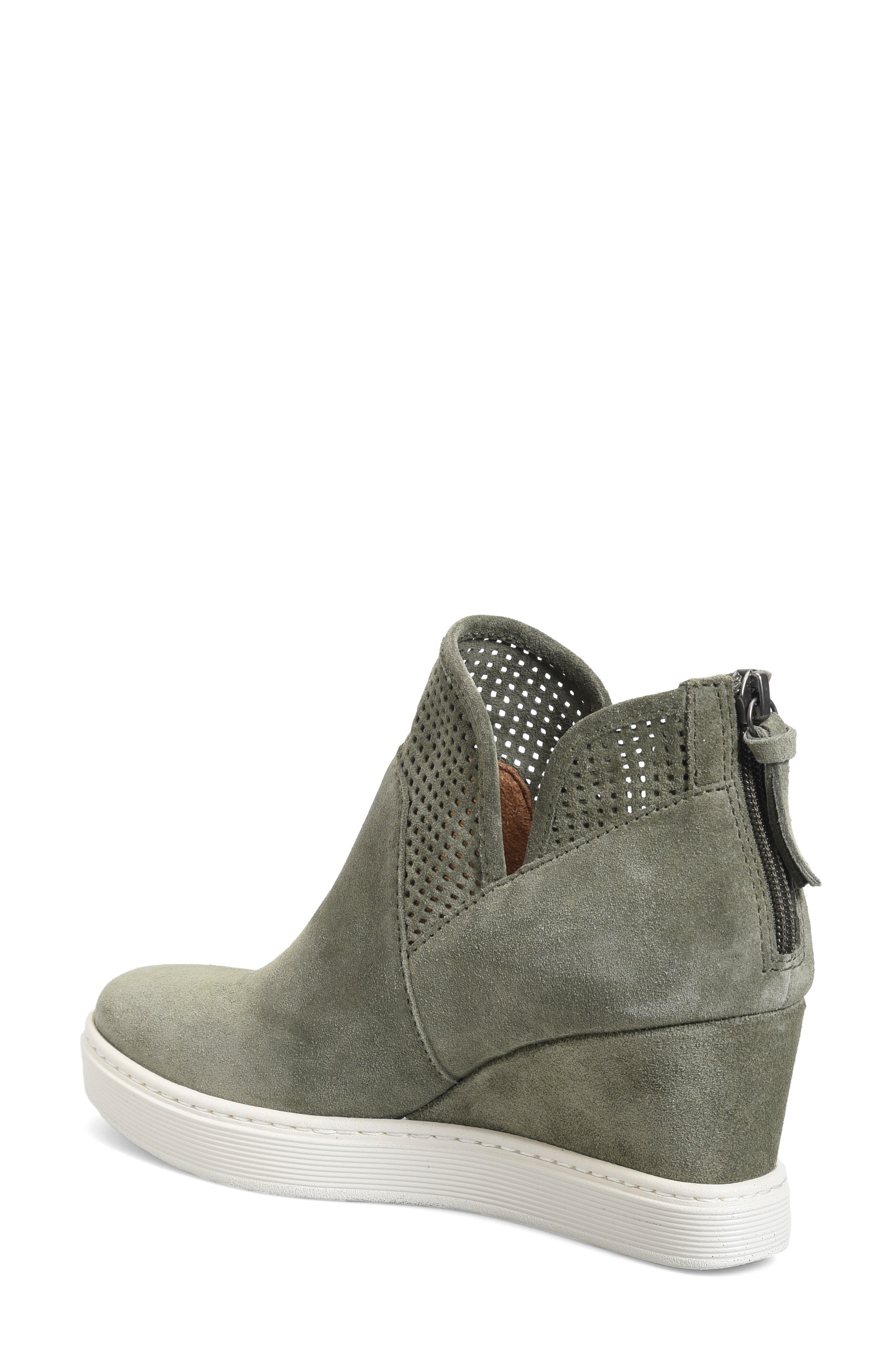 sofft bellview wedge sneaker