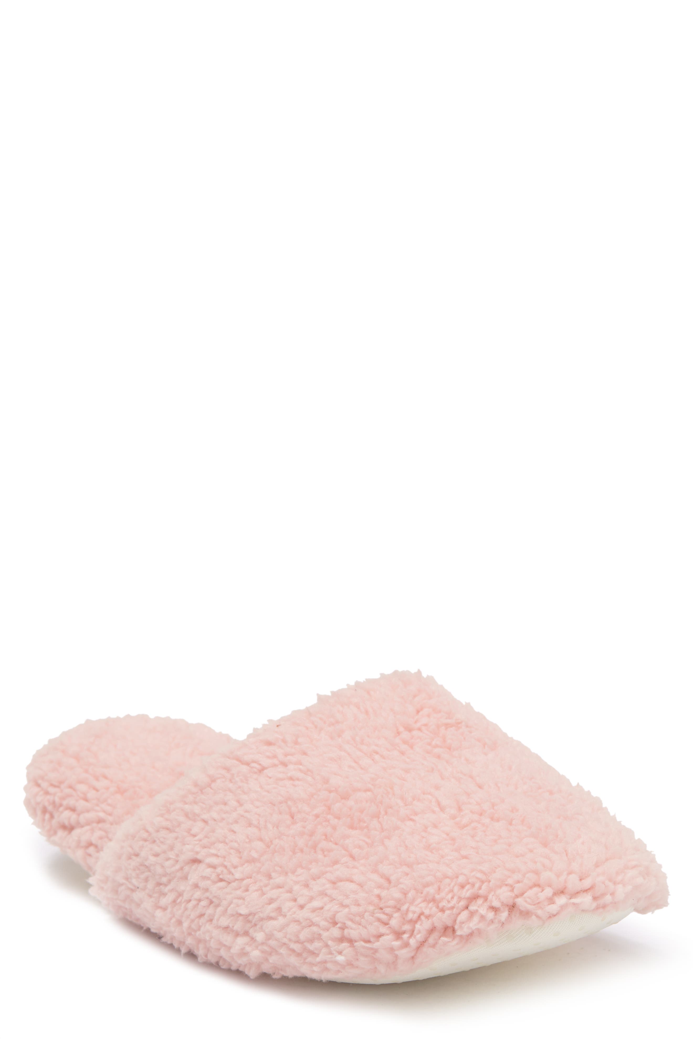 nordstrom rack fuzzy slippers