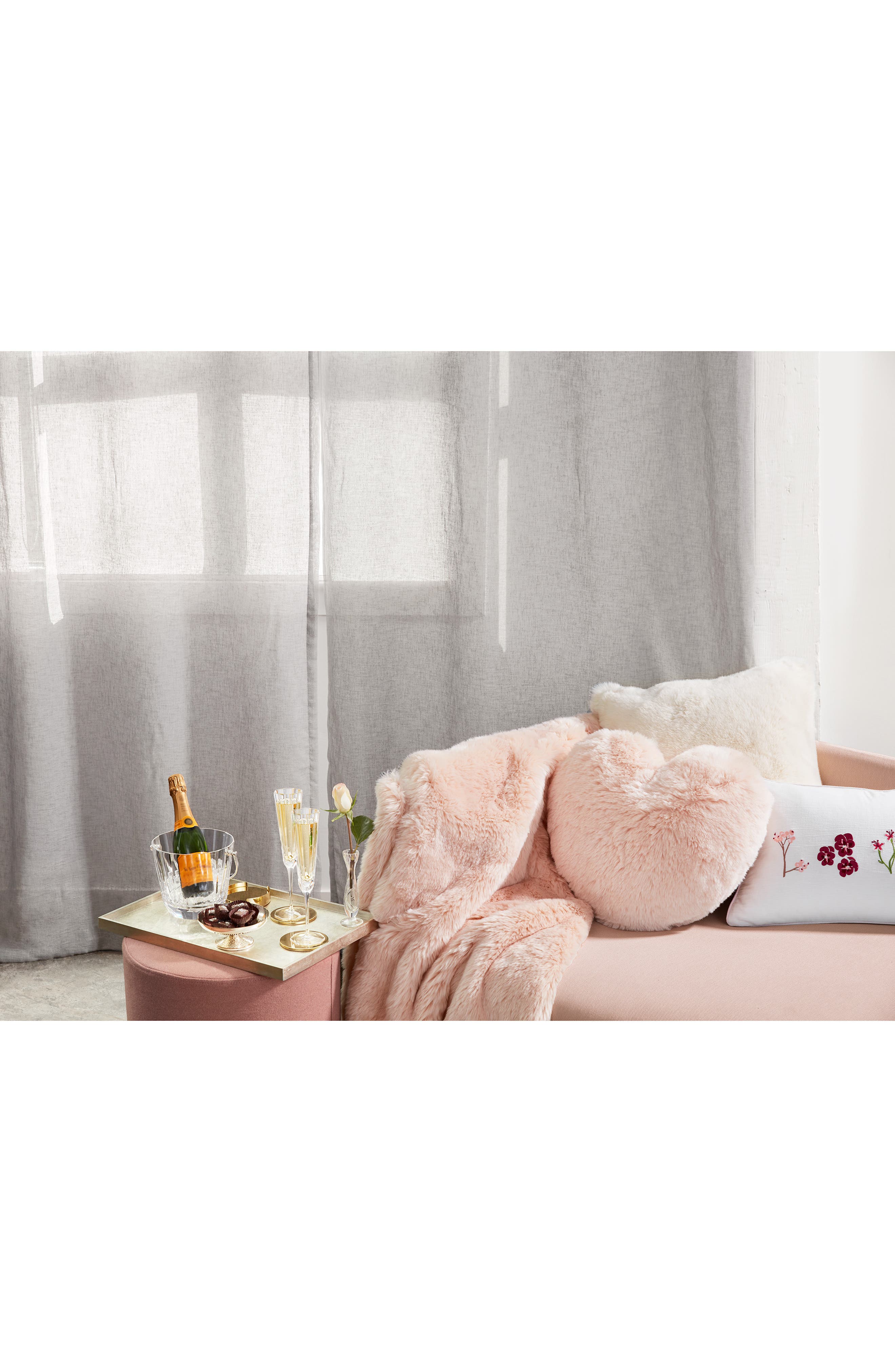 NORDSTROM AT HOME,
                            Cuddle Up Faux Fur Throw Blanket,
                            Alternate thumbnail 5, color,
                            901